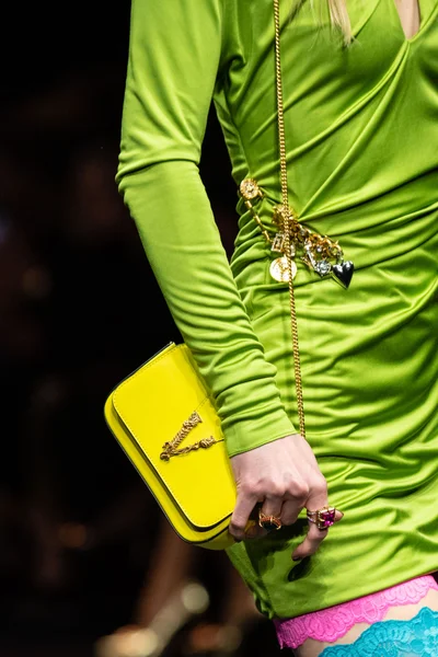 Look 72